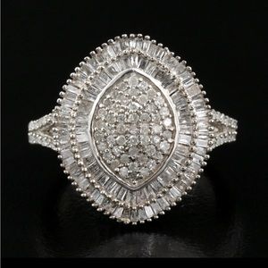 Diamond ring one carat plus in 925 sterling silver